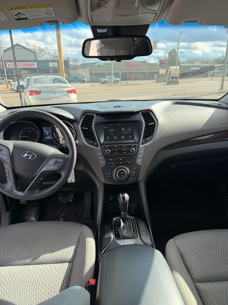 Hyundai Santa Fe SE FWD 2017