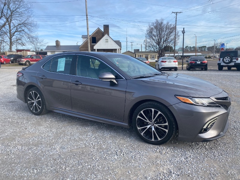 Toyota Camry L 2018