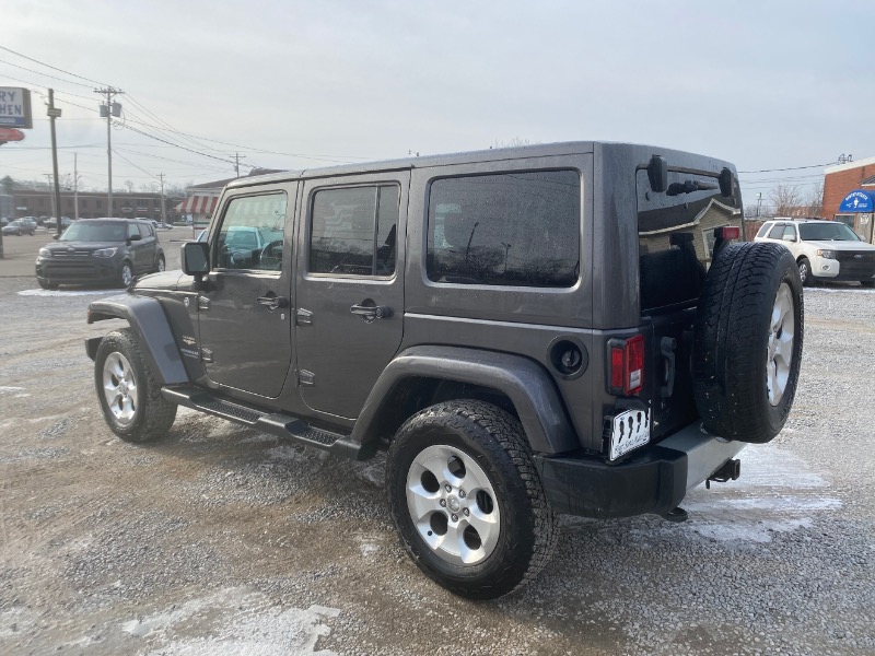 Jeep Wrangler Unlimited Sahara 4WD 2014