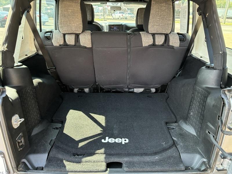 Jeep Wrangler Unlimited Sport 4WD 2013