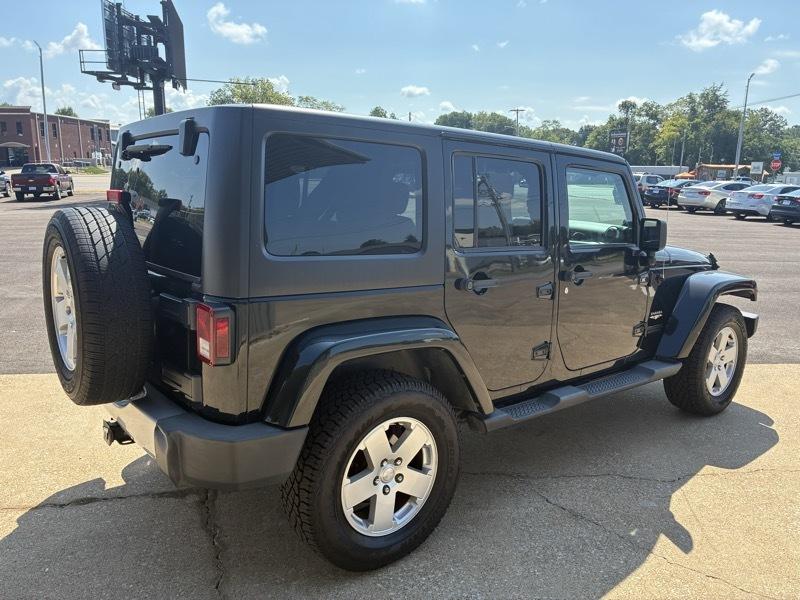 Jeep Wrangler Unlimited Sahara 4WD 2012