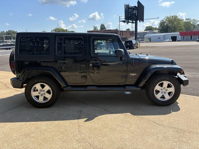 Jeep Wrangler Unlimited Sahara 4WD 2012