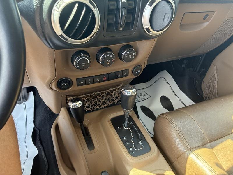 Jeep Wrangler Unlimited Sahara 4WD 2012