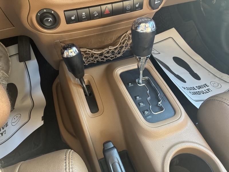 Jeep Wrangler Unlimited Sahara 4WD 2012
