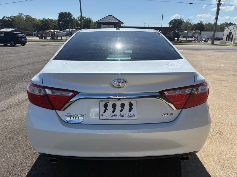 Toyota Camry XLE V6 2017