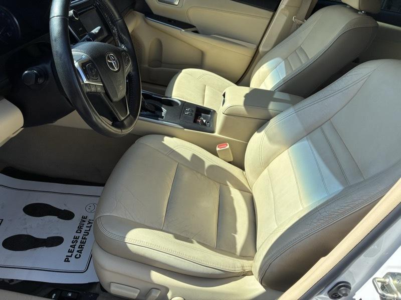 Toyota Camry XLE V6 2017