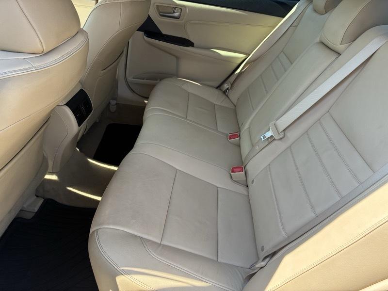 Toyota Camry XLE V6 2017