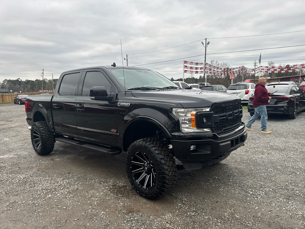 Ford F-150 SuperCrew 139" Lariat 4WD 2019