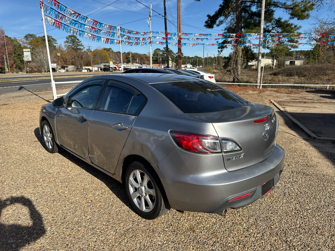 Mazda MAZDA3 i Touring 4-door 2011
