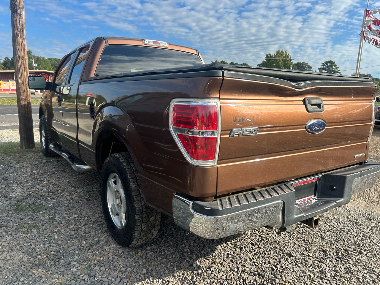 Ford F-150 XL SuperCab 8-ft. Bed 2WD 2011 Ford F-150 XL SuperCab 8-ft. Bed 2WD 2011