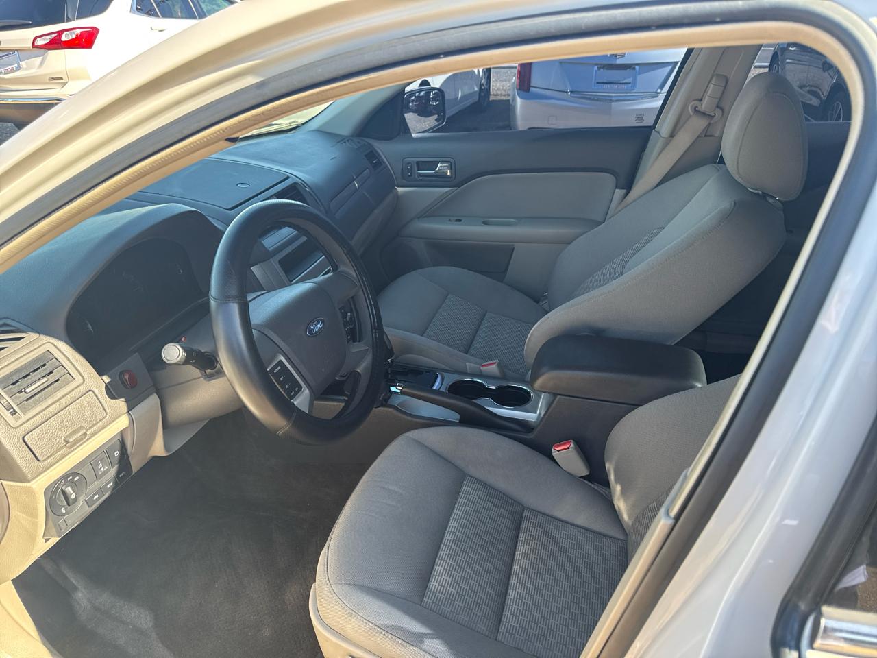 Ford Fusion SE 2010