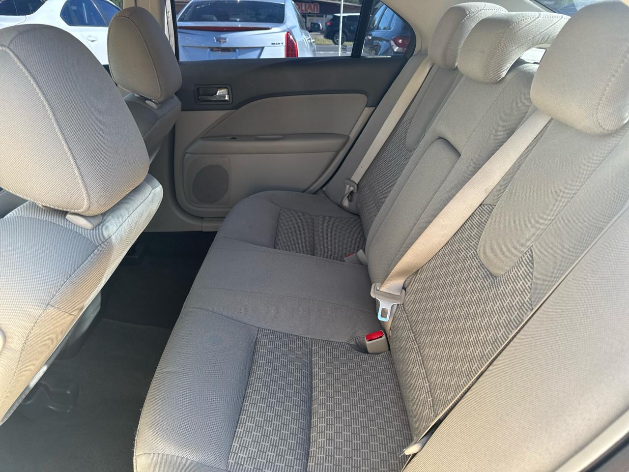 Ford Fusion SE 2010