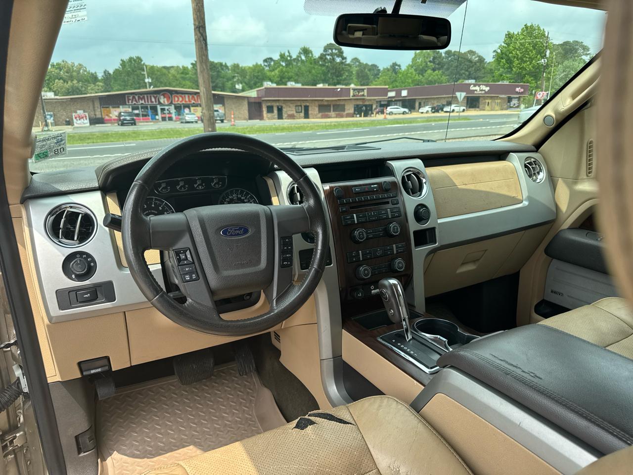Ford F-150 SuperCrew 150" Lariat 4WD 2012