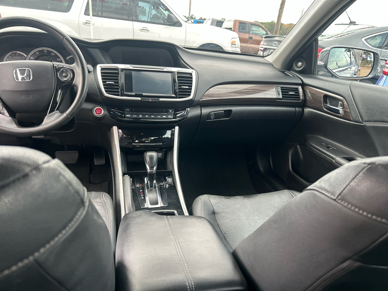 Honda Accord EX-L Sedan V6 6-Spd AT 2017 Honda Accord EX-L Sedan V6 6-Spd AT 2017