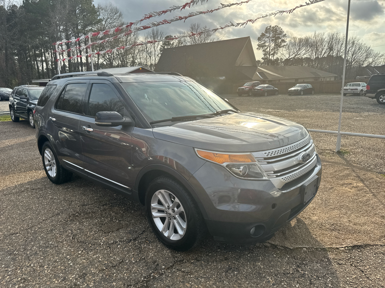 Ford Explorer XLT FWD 2013