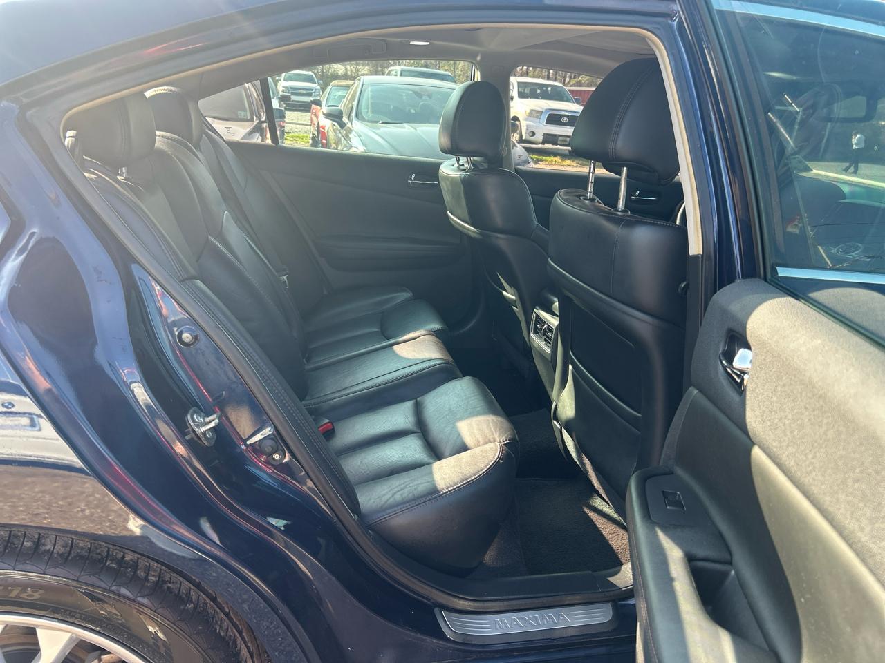 Nissan Maxima S 2014