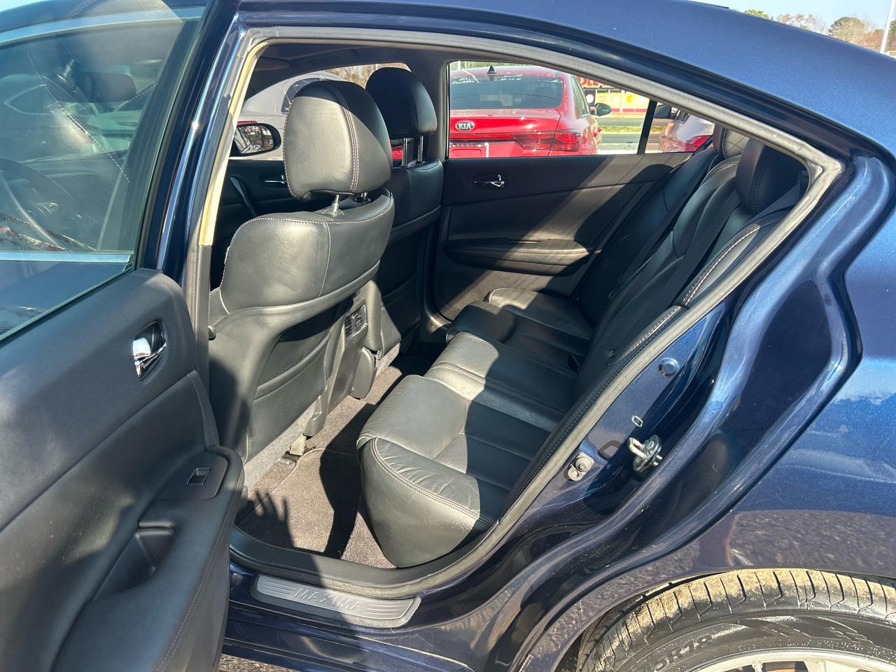 Nissan Maxima S 2014