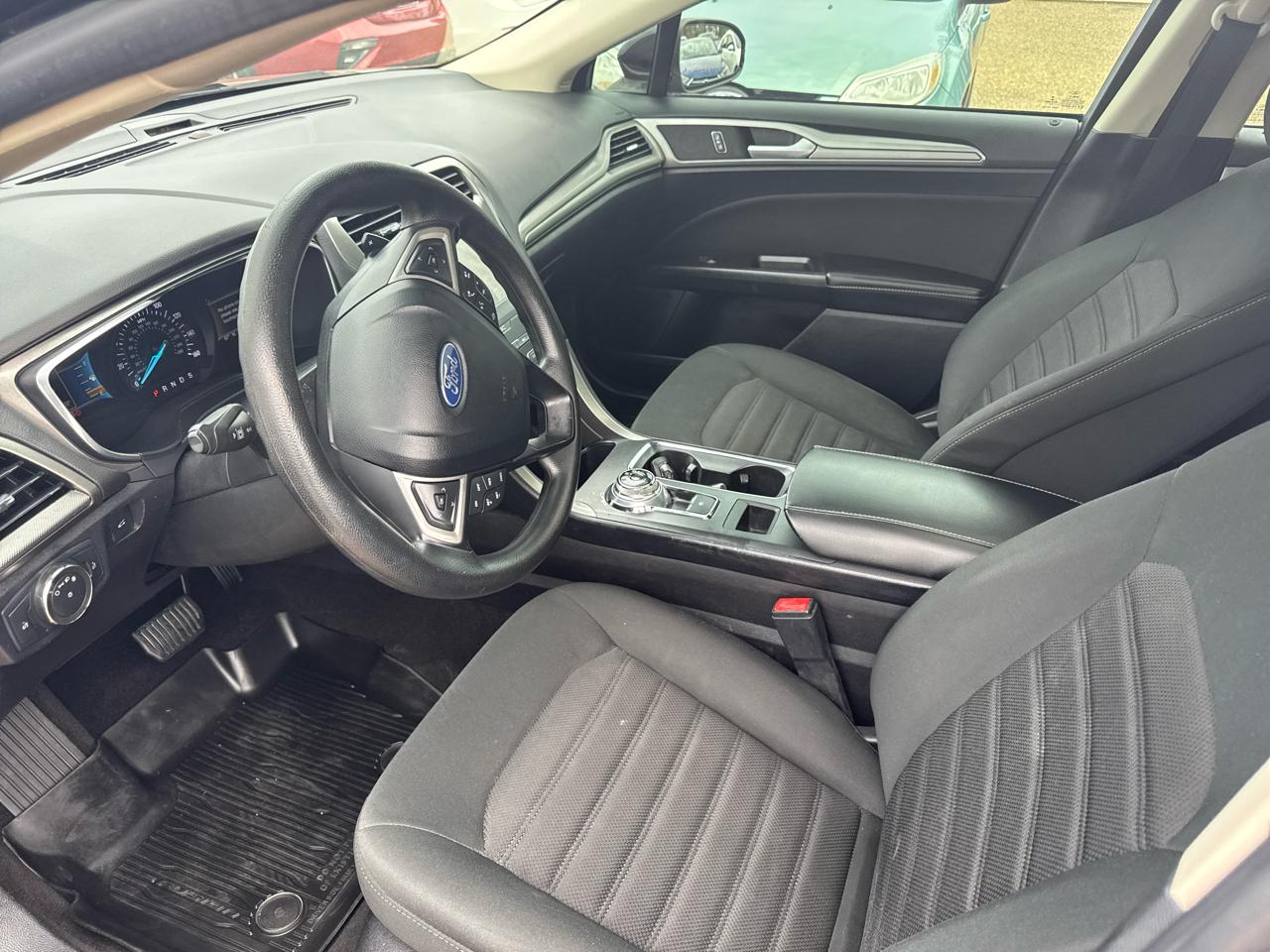 Ford Fusion SE AWD 2020