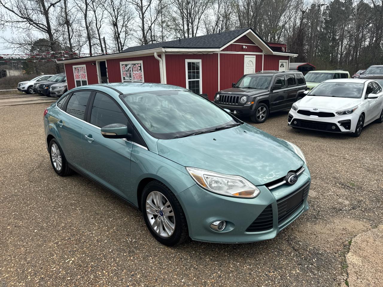 Ford Focus SEL Sedan 2012