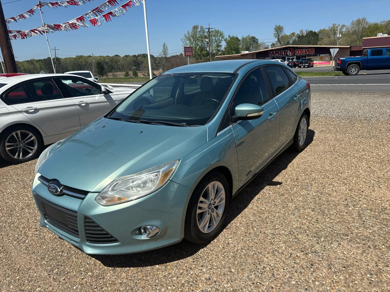 Ford Focus SEL Sedan 2012