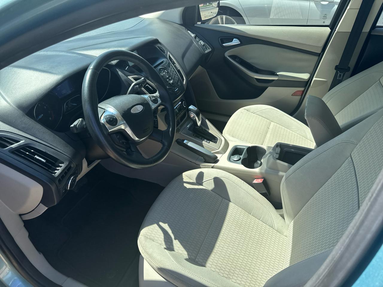 Ford Focus SEL Sedan 2012