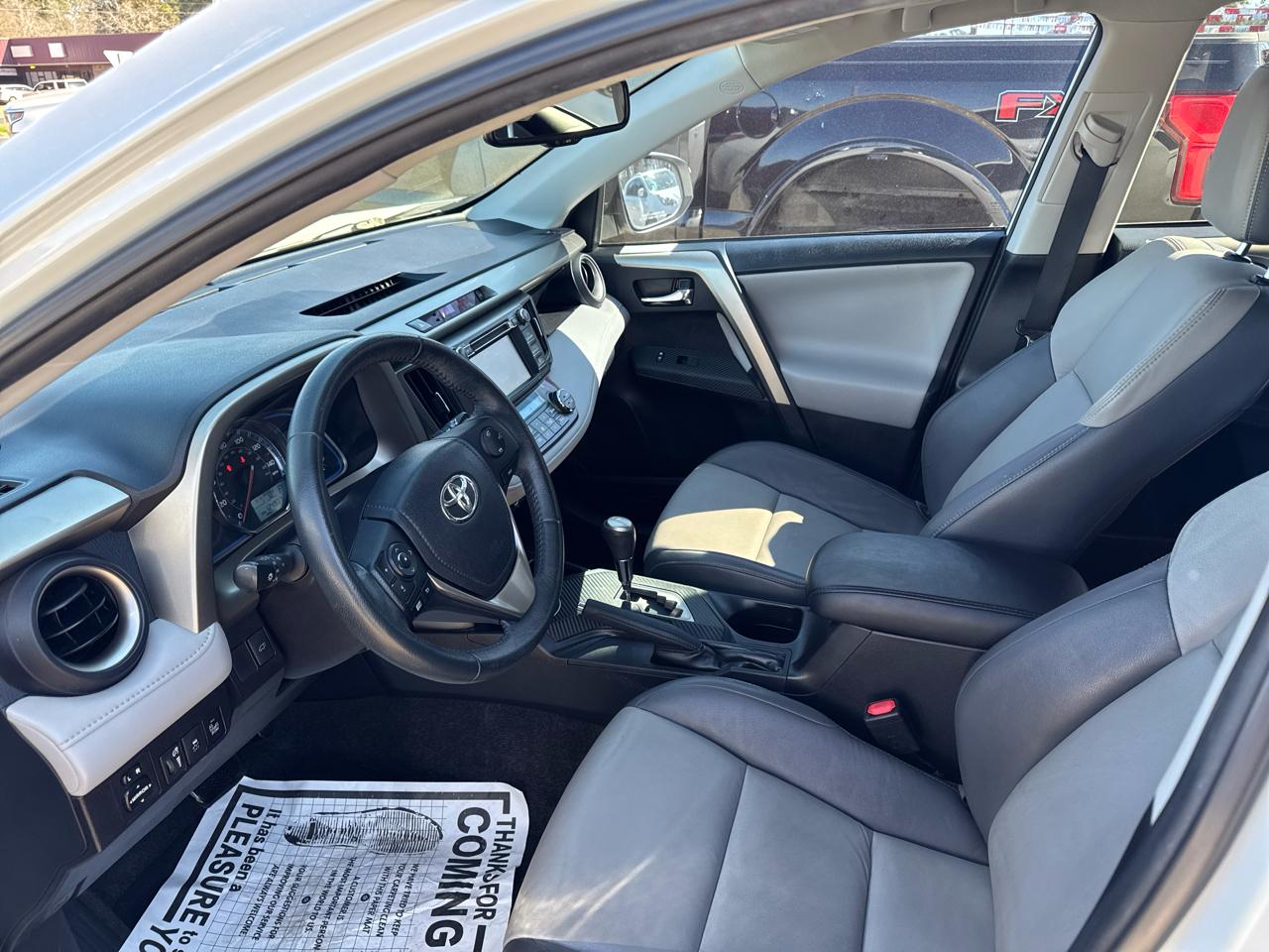 Toyota RAV4 Limited FWD 2015