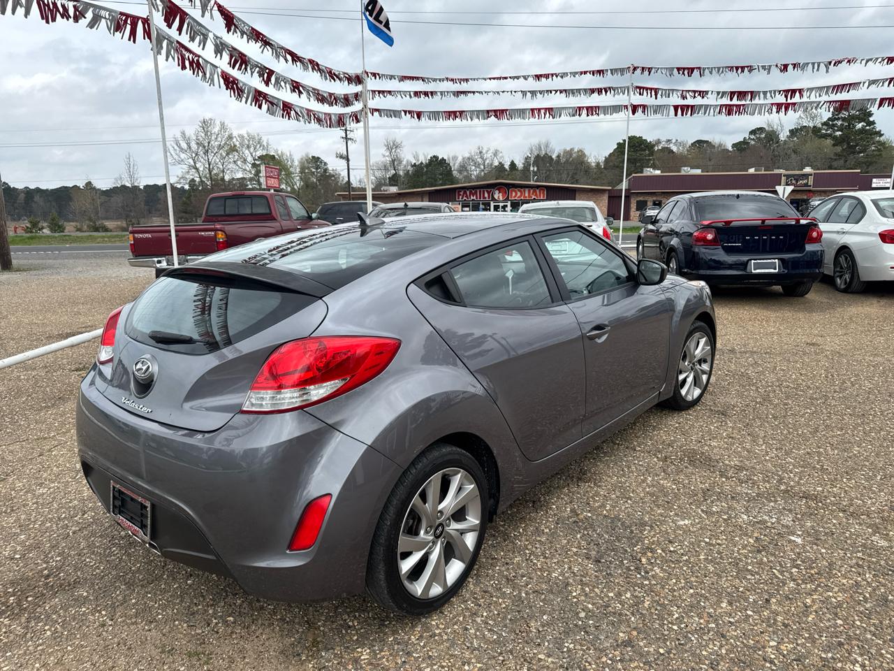 Hyundai Veloster Base 2016