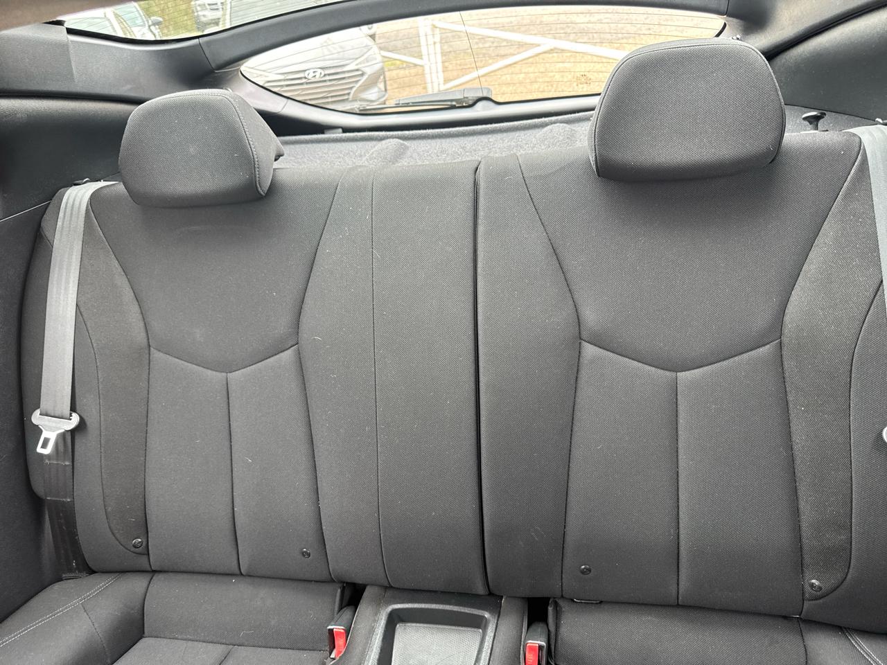 Hyundai Veloster Base 2016