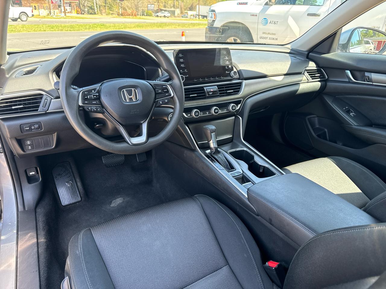 Honda Accord LX CVT 2020
