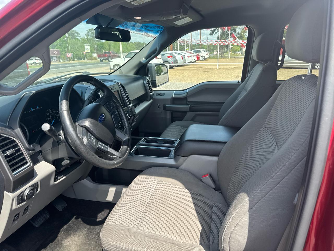 Ford F-150 XL SuperCrew 5.5-ft. Bed 2WD 2016