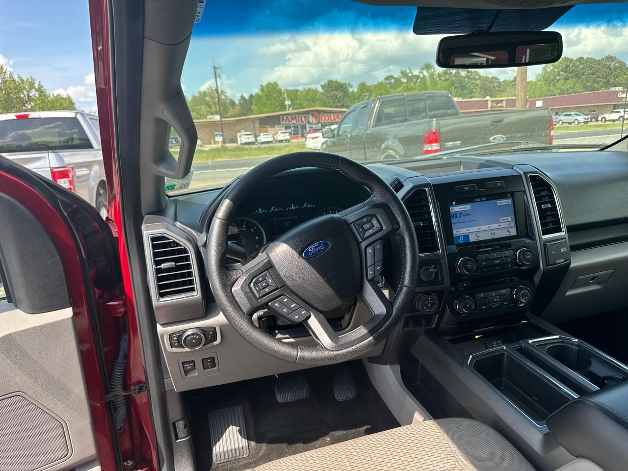 Ford F-150 XL SuperCrew 5.5-ft. Bed 2WD 2016