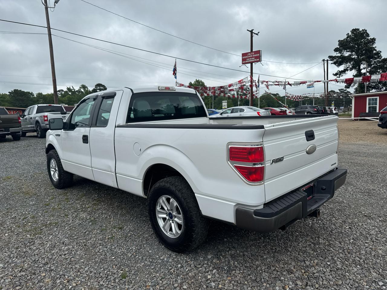 Ford F-150 XL SuperCab 8-ft. Bed 2WD 2012