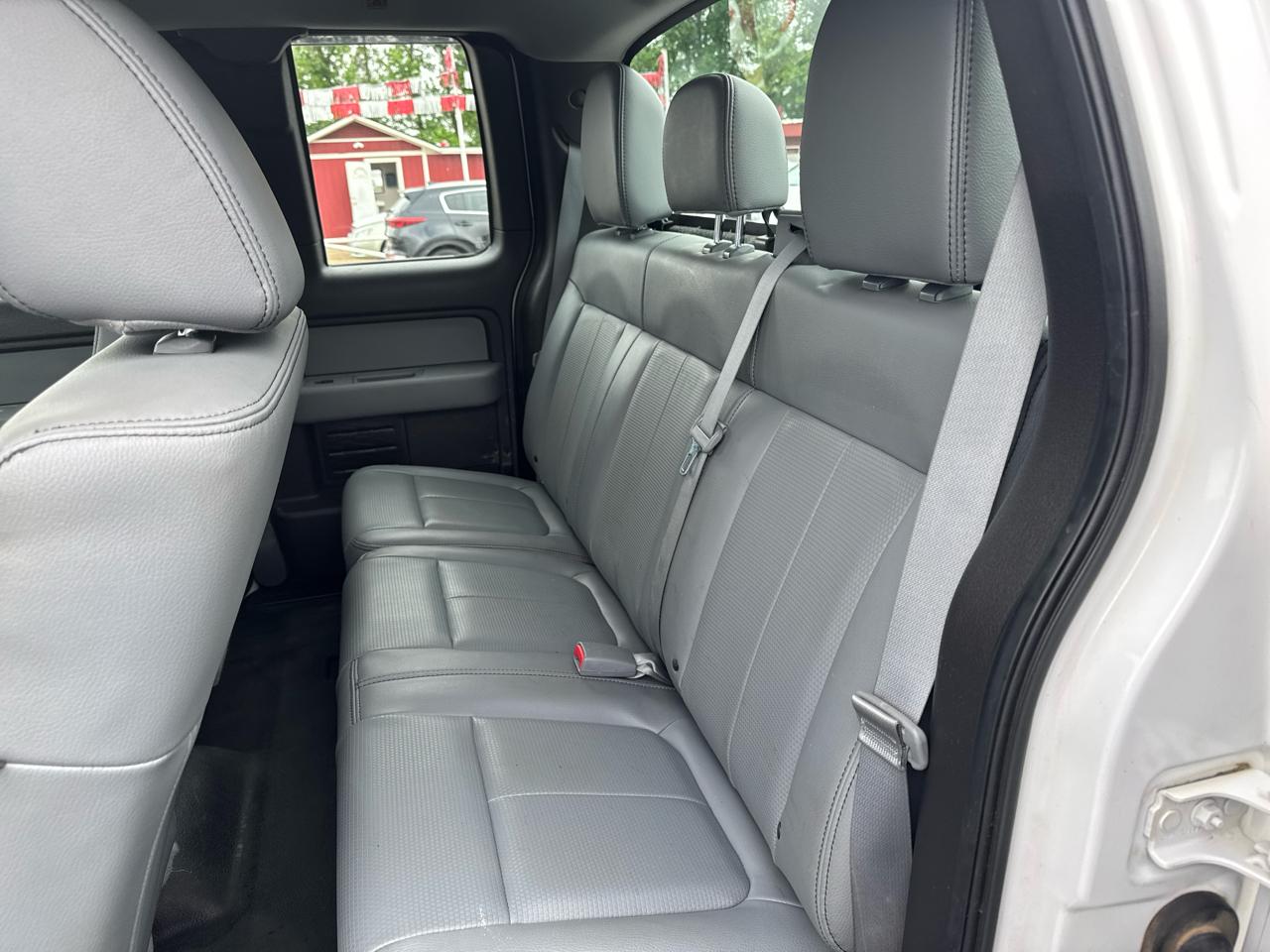 Ford F-150 XL SuperCab 8-ft. Bed 2WD 2012