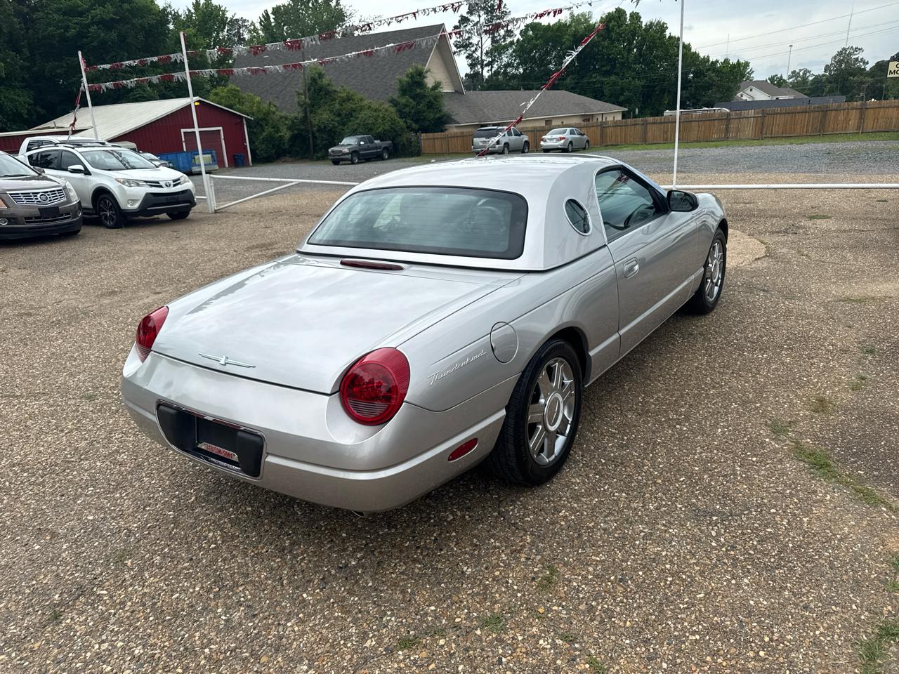 Ford Thunderbird Deluxe 2005