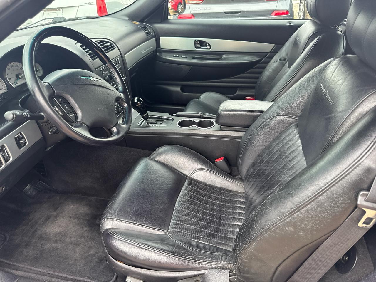 Ford Thunderbird Deluxe 2005