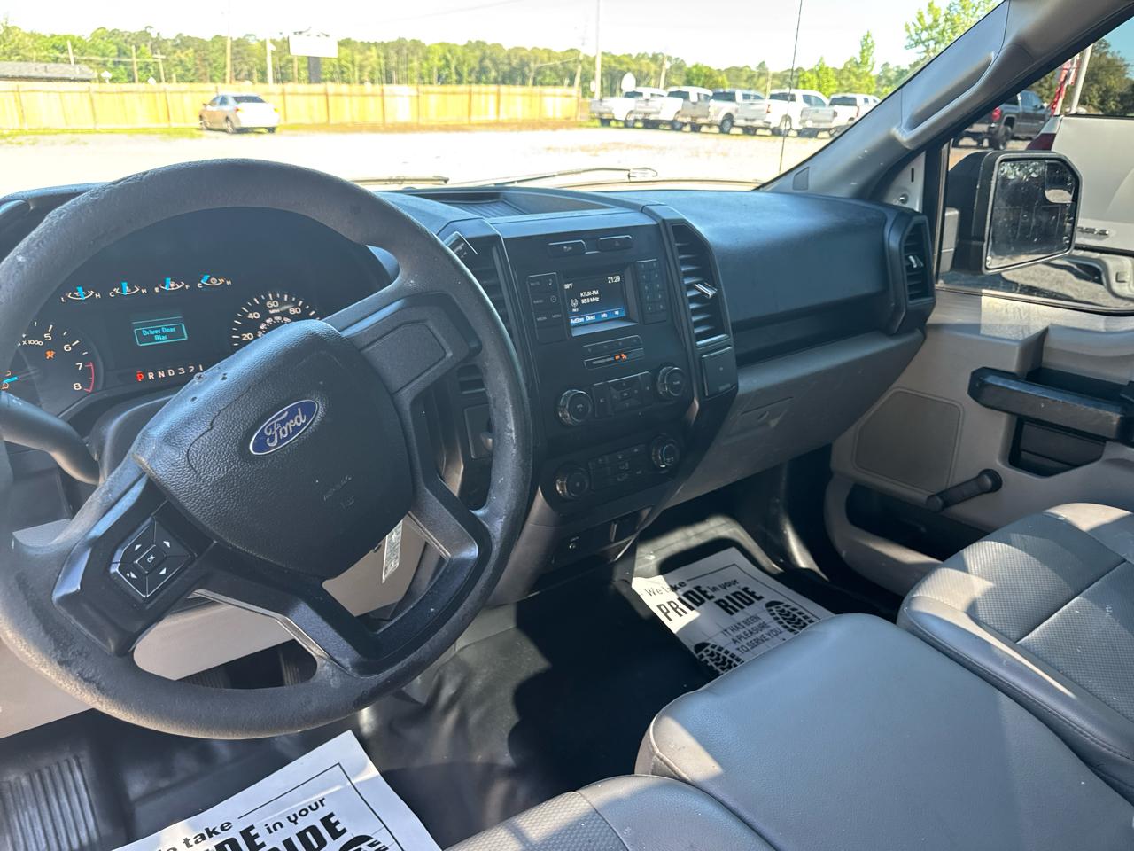 Ford F-150 Reg Cab 126" XL 2016