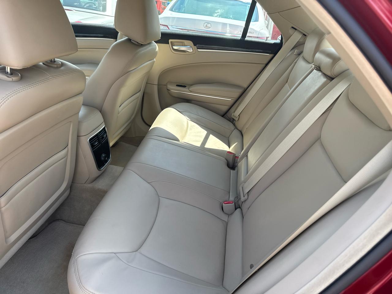 Chrysler 300 RWD 2013