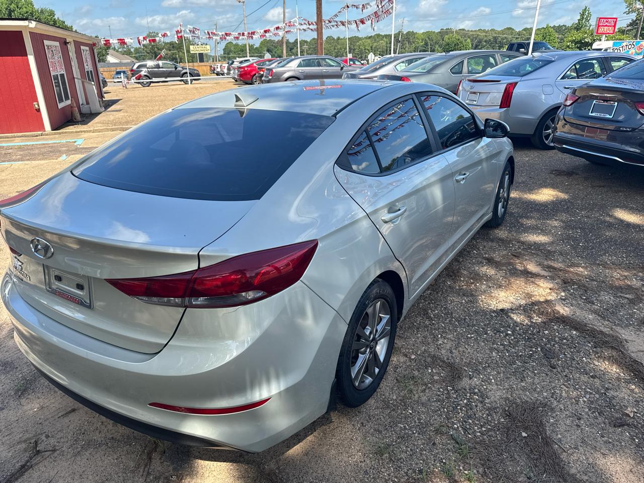 Hyundai Elantra Limited 2018