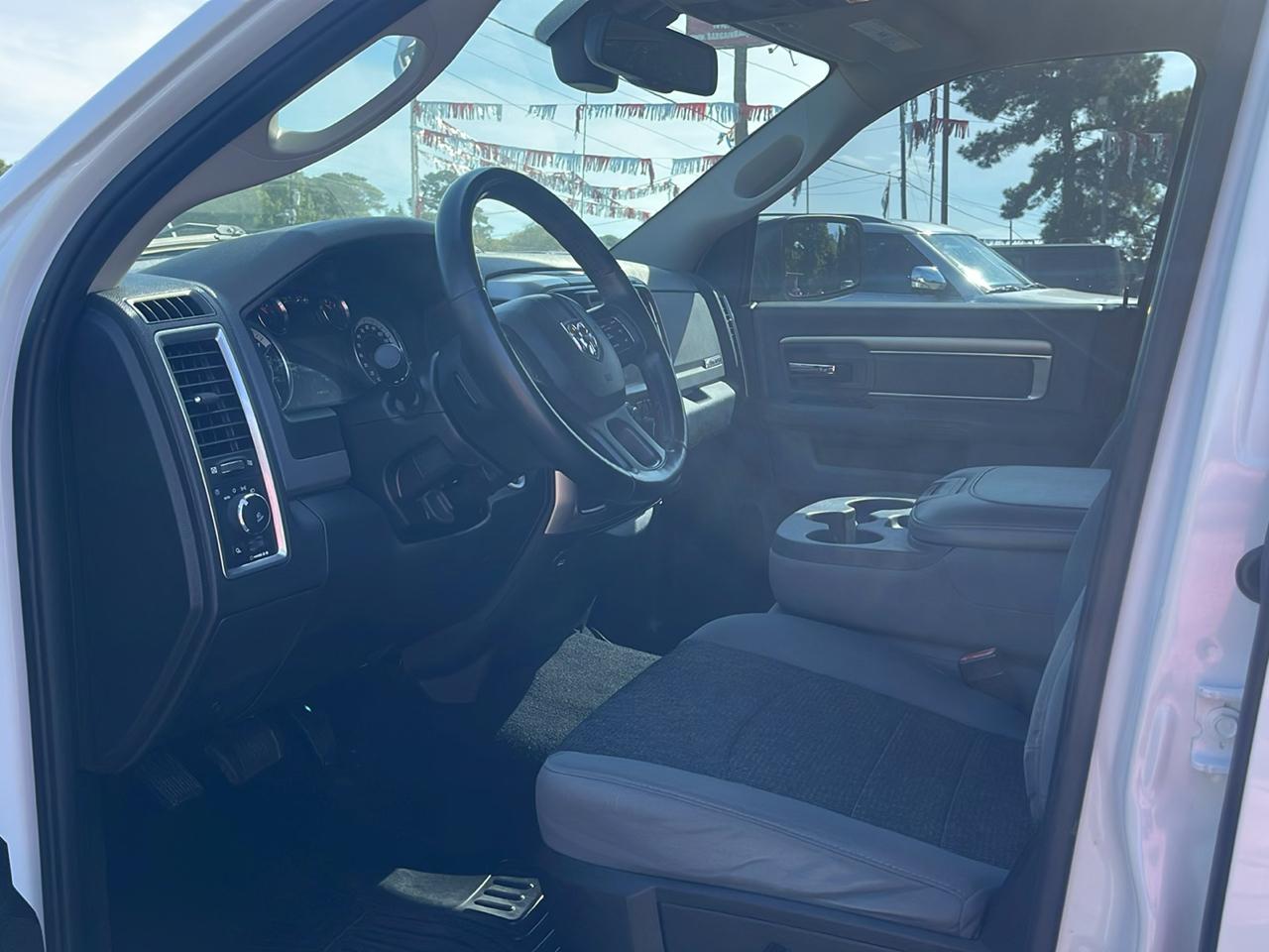 RAM 1500 Classic Tradesman Crew Cab LWB 2WD 2019