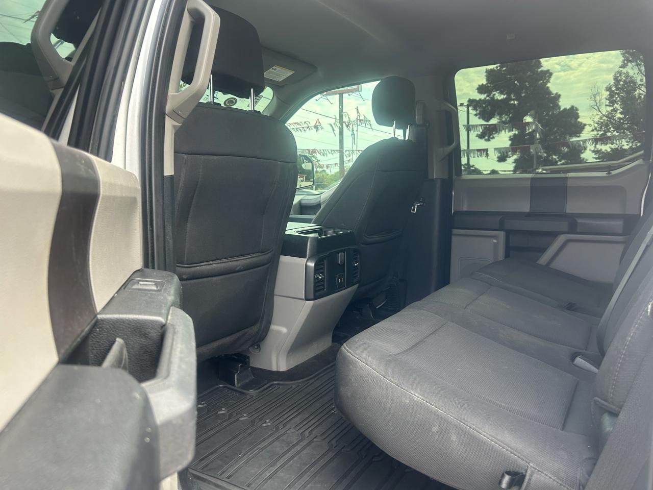 Ford F-150 4WD SuperCrew 145" STX 2019