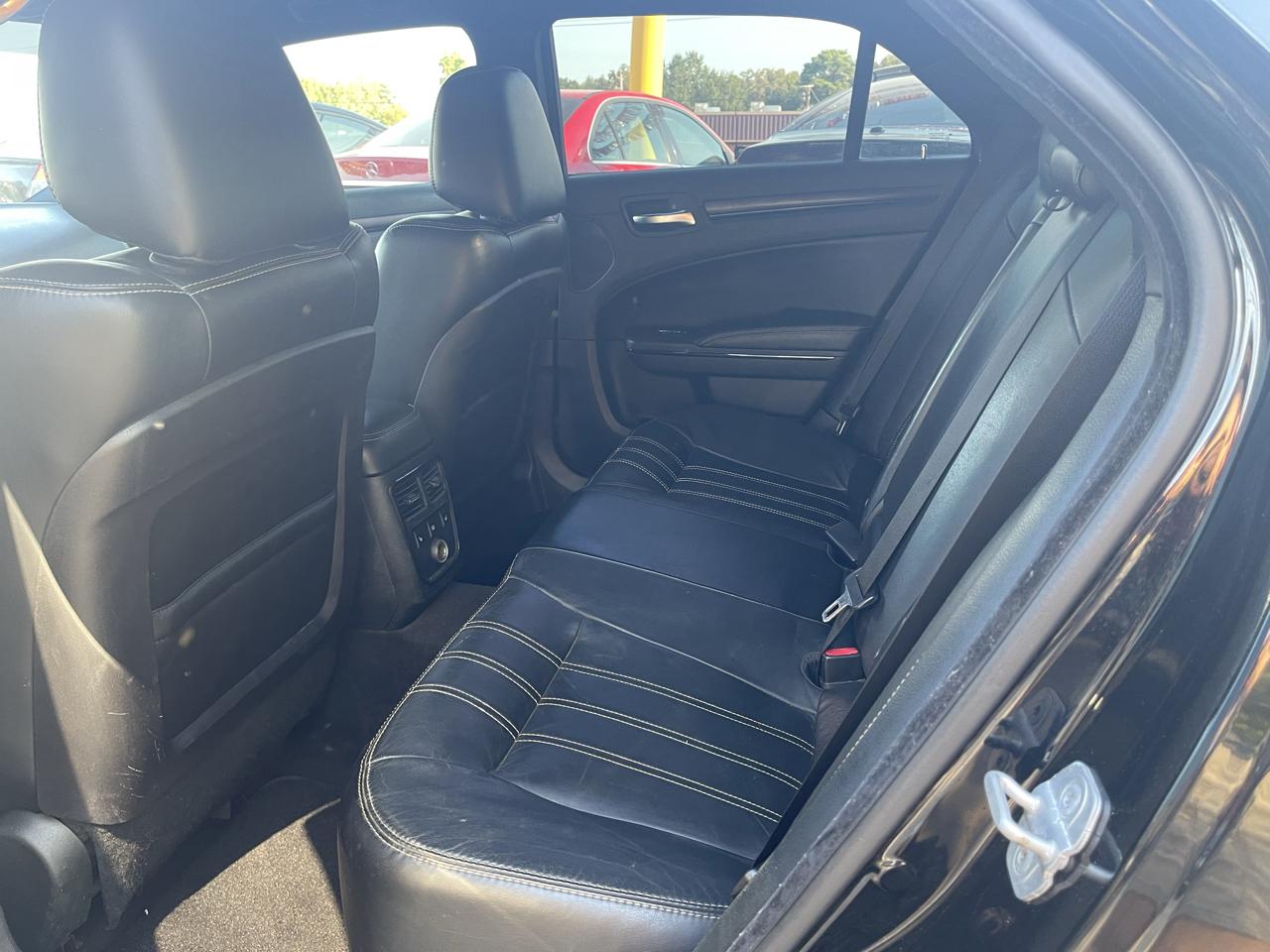Chrysler 300 S V6 RWD 2013
