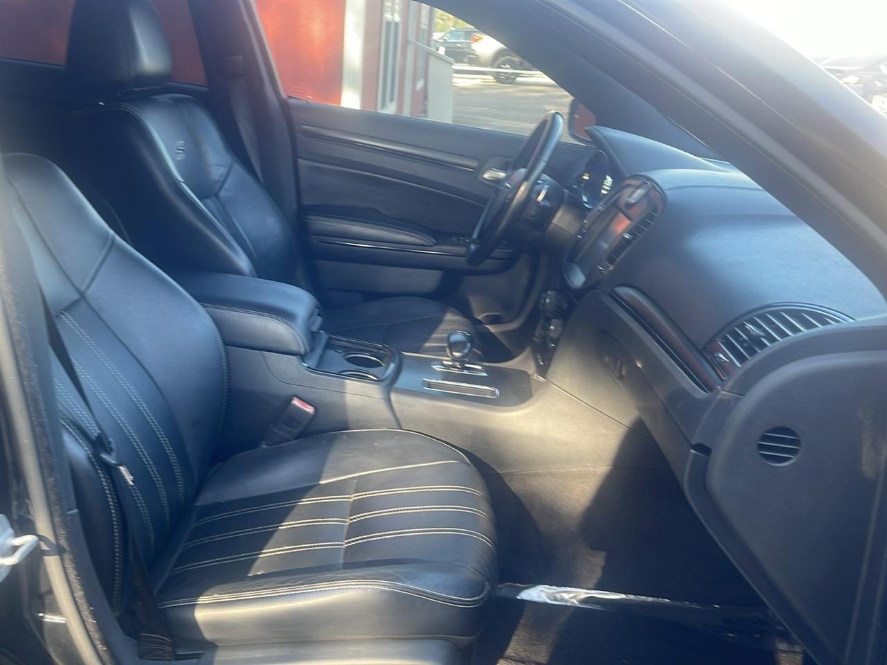 Chrysler 300 S V6 RWD 2013