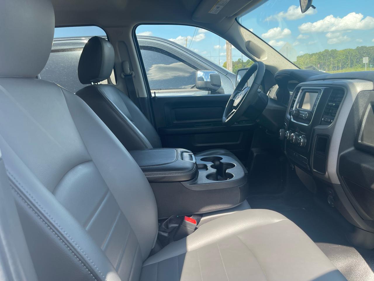 RAM 1500 Classic Tradesman Quad Cab 2WD 2022