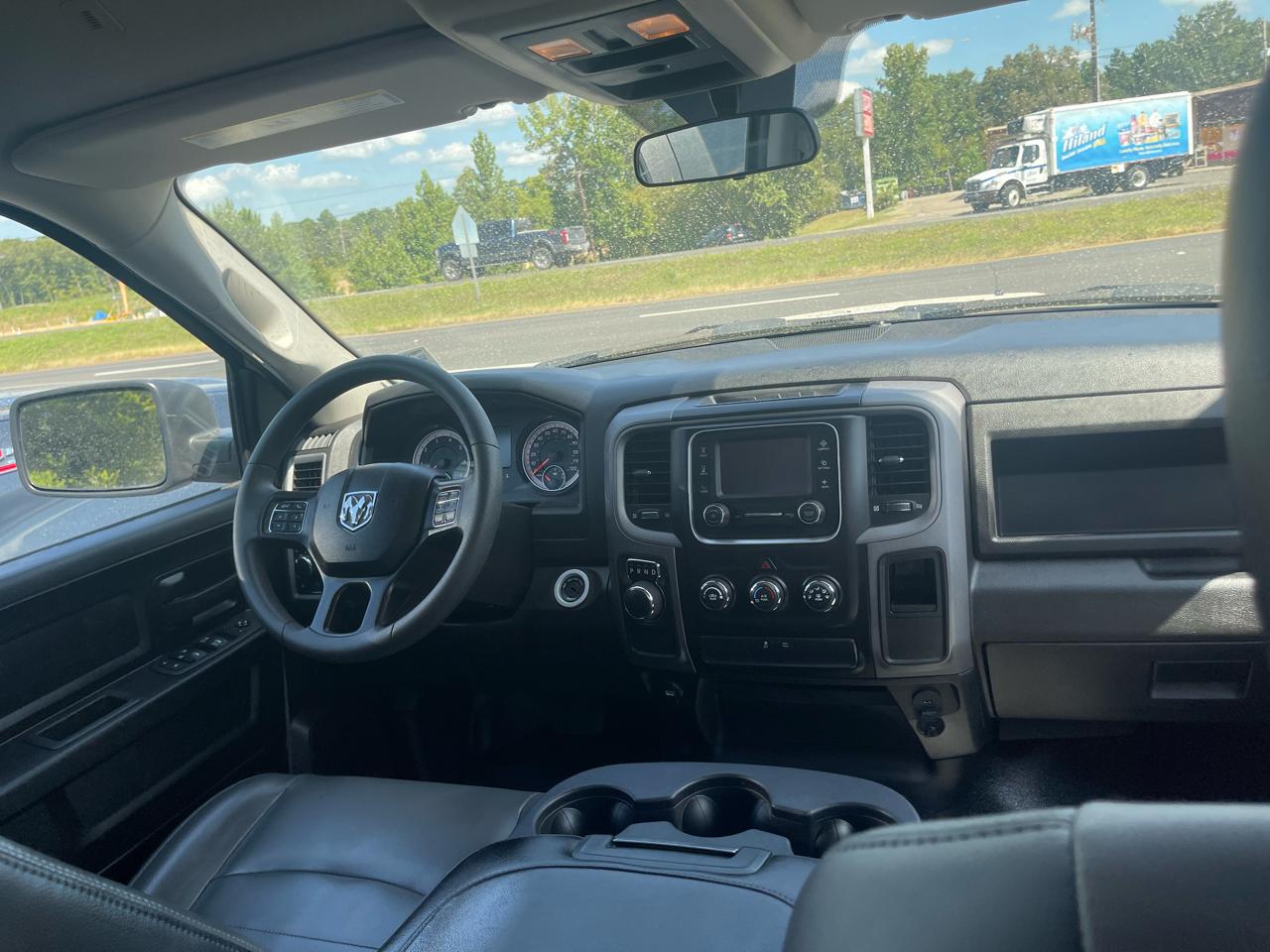 RAM 1500 Classic Tradesman Quad Cab 2WD 2022
