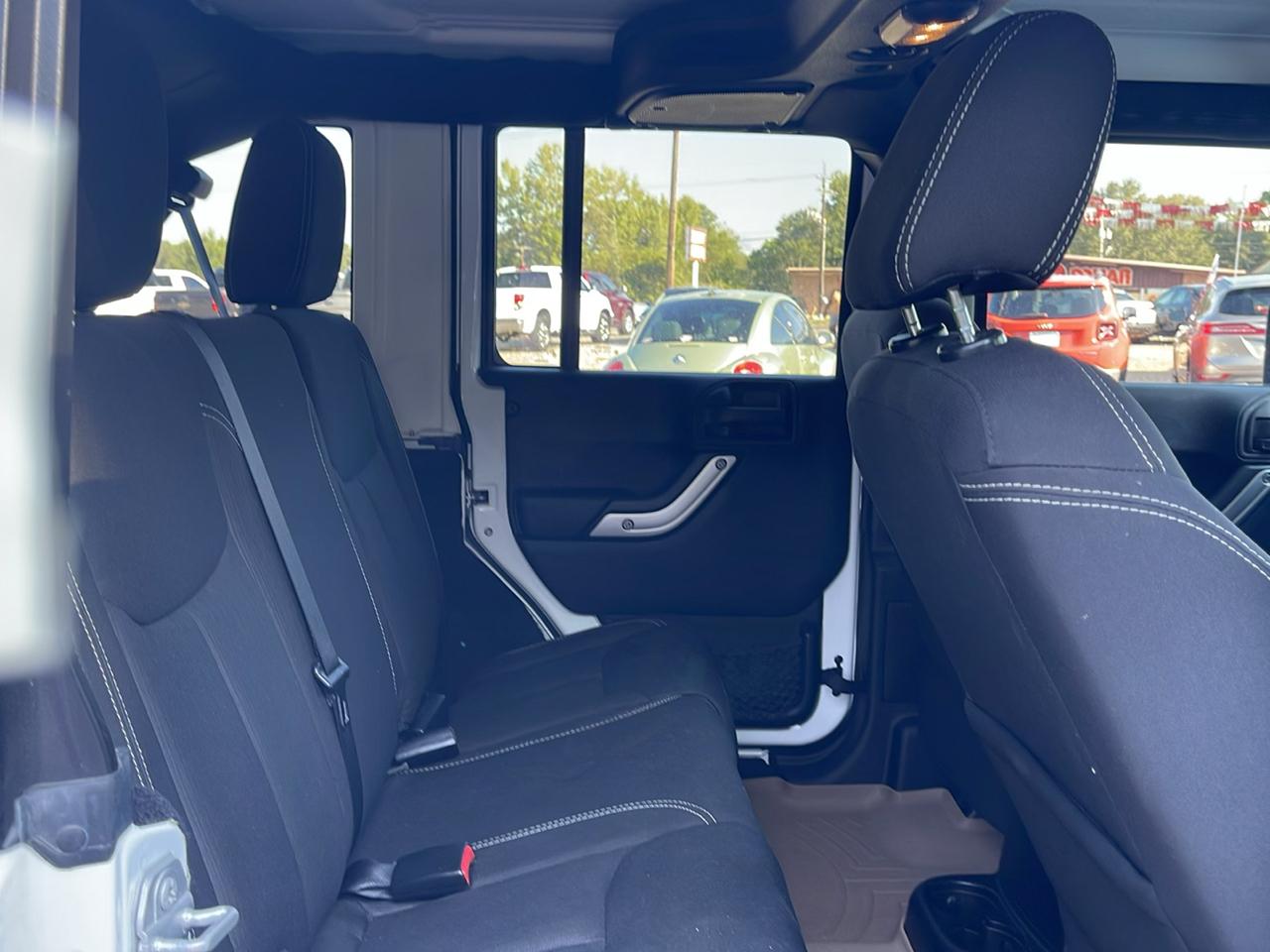 Jeep Wrangler Unlimited Rubicon 4WD 2015