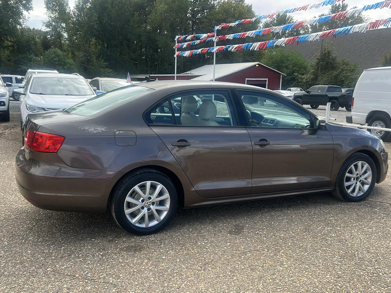 Volkswagen Jetta SE 2012