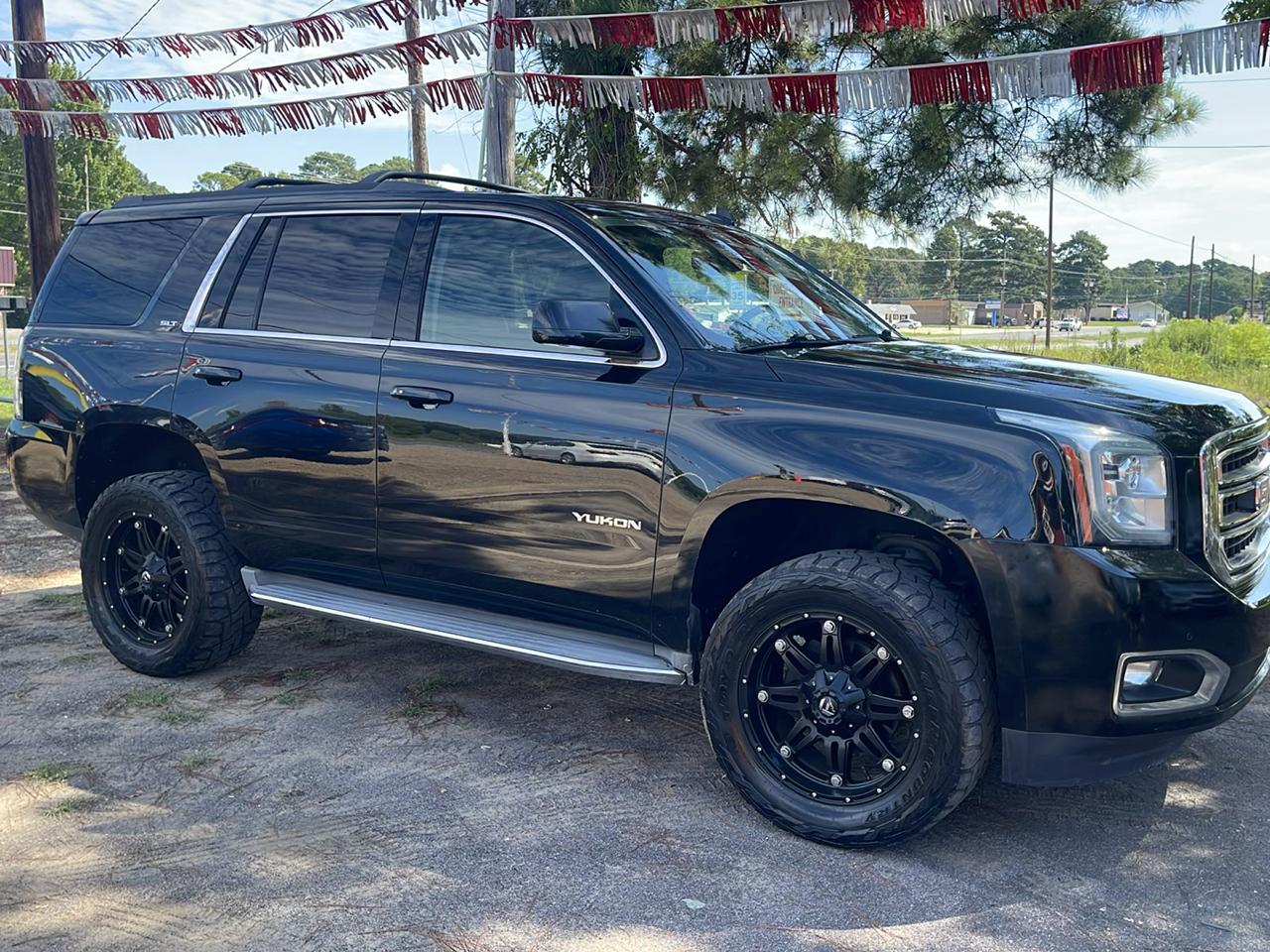 GMC Yukon SLT 4WD 2015