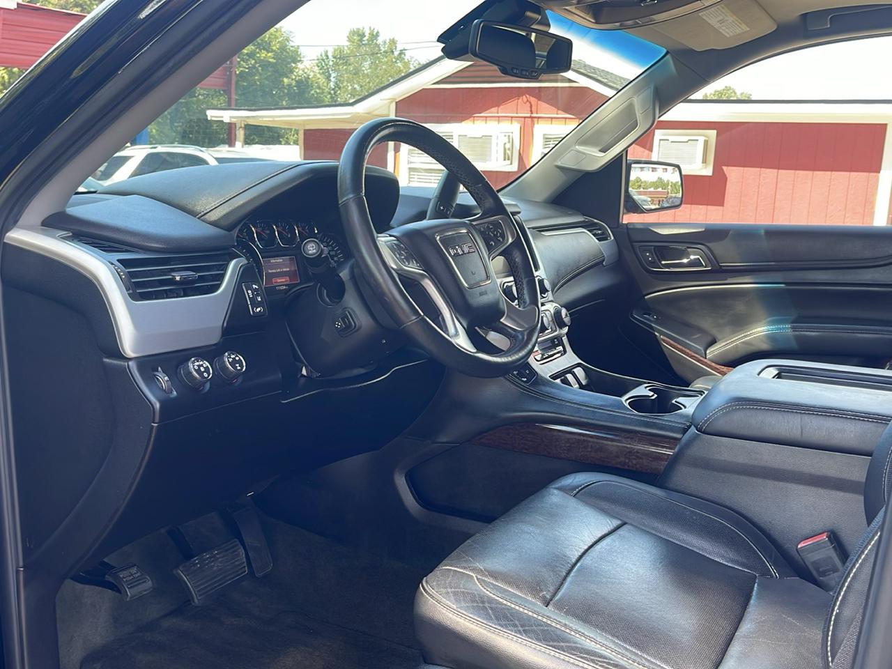 GMC Yukon SLT 4WD 2015