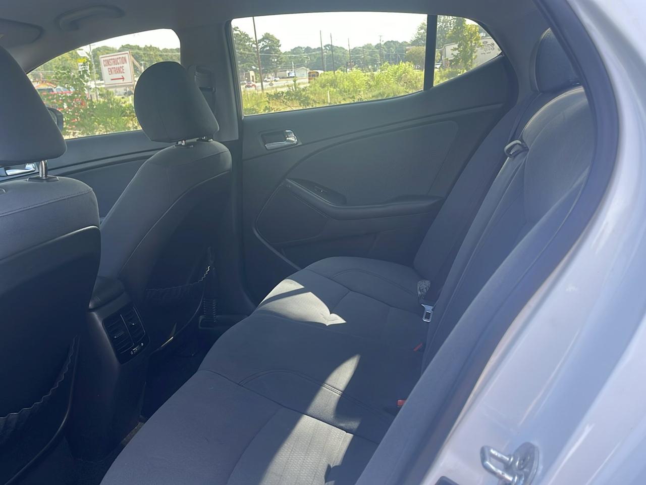 Kia Optima Hybrid LX 2014