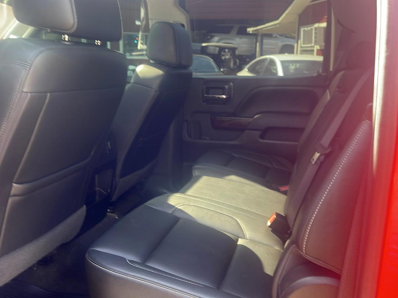 GMC Sierra 1500 4WD Crew Cab 143.5" SLT 2017